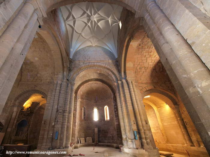 CABECERA DEL TEMPLO Y CRUCERO